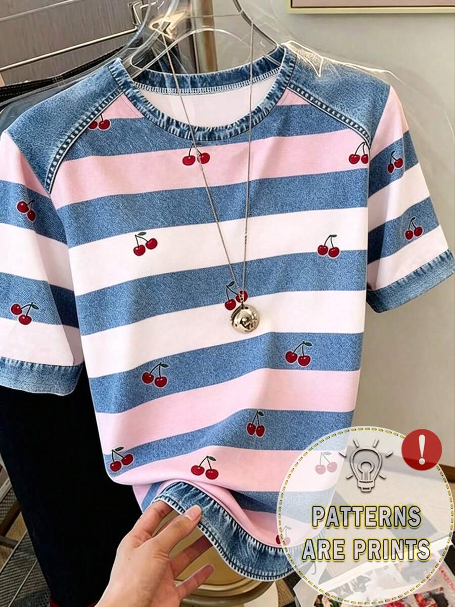 Resyla Áo thun nữ cổ tròn in kỹ thuật số họa tiết quả anh đào, phối màu denim, kiểu dáng thường ngày và thời trang. - Màu xanh lam - Xem 1