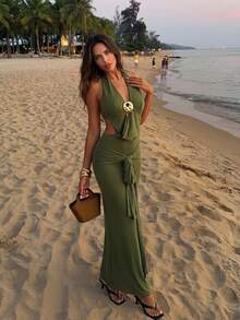 Privoire Women's New Hollow V-Neck Solid Color Metal Decor Fitted Pleated Hem Dress, Vacation Style - Dark Green - View 7
