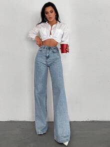 SHEIN بنطلون جينز مقاس كبير بخصر عالي أسلوب كاجوال أزرق فاتح غسيل الثلج قصة عادية أزرار أمامية أرجل واسعة - أزرق فاتح - مشاهدة 4