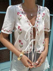 Livesso Summer White And Pink Floral Embroidery Print Tie-Up Bohemian Tropical Casual Vacation Elegant Short Sleeve Women's Blouse Beach - White - View 2