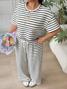 Muchica Plus Size Casual Striped T-Shirt And Pants 2 Pieces Set - Black and White - View 5
