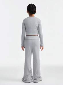 SHEIN Tween Girls Spring/Summer Basic Knit Stretchy Grey Fitted Long Sleeve T-Shirt&Flare Pants,Casual Loungewear,Mom And Daughter Outfits - Grey - View 2
