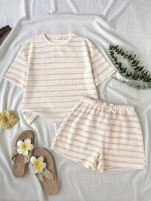 SHEIN 青少年女孩夏季新款休閒度假日常藍白紋理條紋寬鬆短袖T恤與短褲套裝 - 粉色 - 查看 3