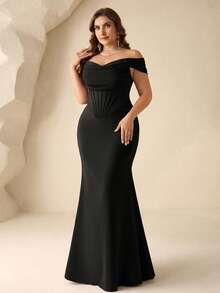 Coutiva Elegant High-End Graceful Luxury Plus Size Off-Shoulder Bridesmaid Dress - Black - View 5