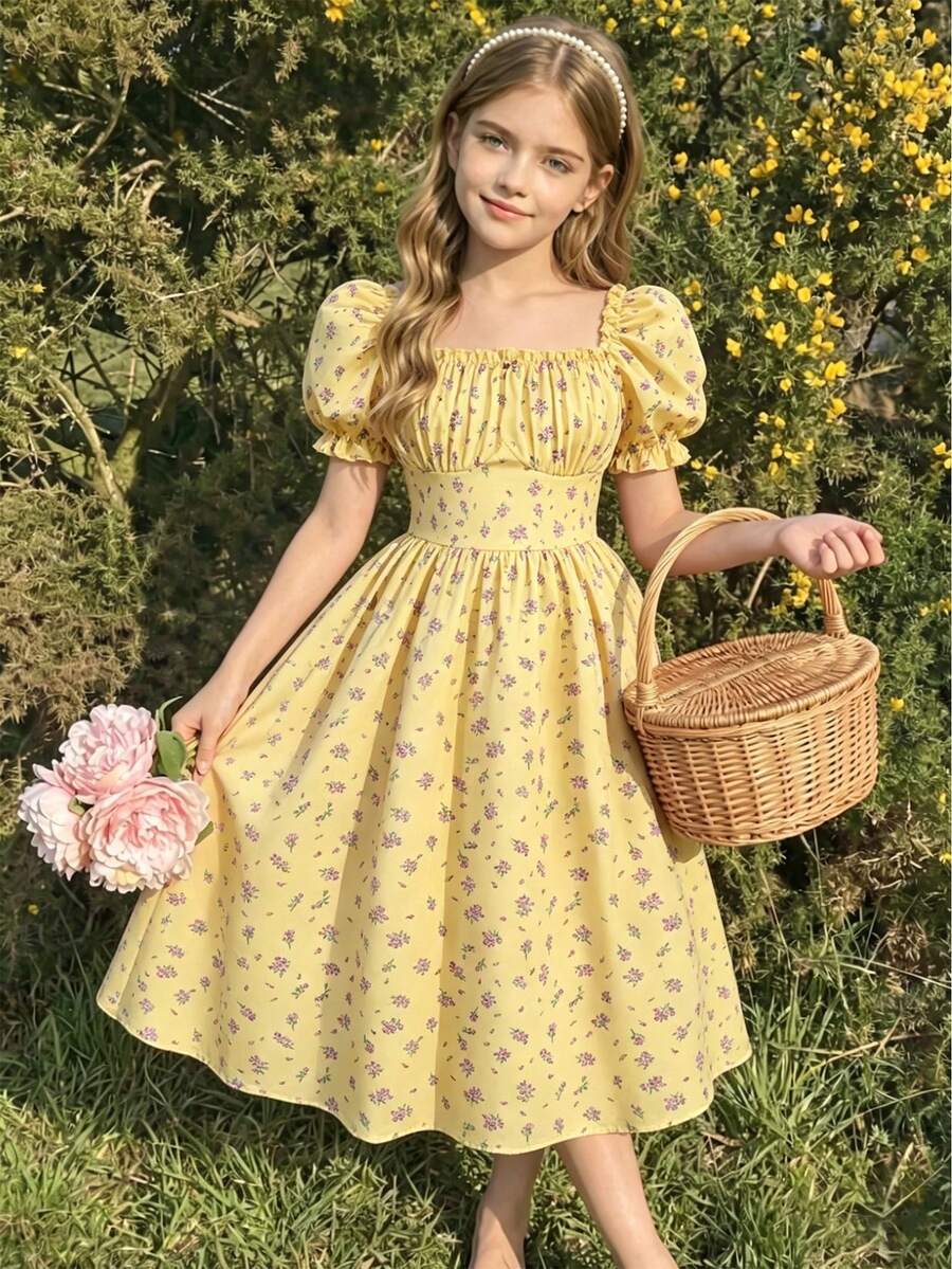 SHEIN 少女度假沙滩风方领泡泡袖黄色碎花弹力腰中长连衣裙,法式方领设计优雅,适合春夏旅行、度假、沙滩穿着。 - 黃色 - 查看 1