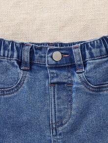 SHEIN Pantalones de mezclilla azul casuales y de moda con pierna recta y banda de cintura con botón para bebé niña, jeans lindos para ropa de regreso a la escuela en otoño, ropa de otoño para bebé niña - Azul lavado oscuro - Ver 5