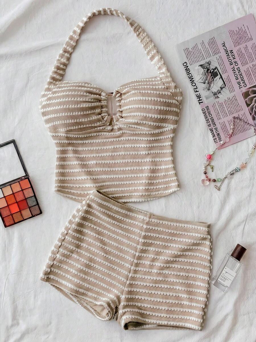 SHEIN 青少年女孩度假套裝，甜美可愛，掛脖上衣與迷你短褲套裝，粉色休閒度假紋理款，適合夏天，年輕女孩 - 卡其色 - 查看 1