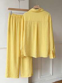 SHEIN EZwear 女士芥末黄刺绣骑士单排扣长袖衬衫和休闲口袋裤套装 - 鵝黃色 - 查看 2