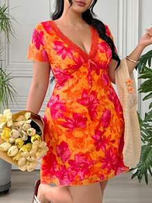 SHEIN EZwear 大码女式印花蕾丝拼接系带性感连衣裙 - 彩色 - 查看 4