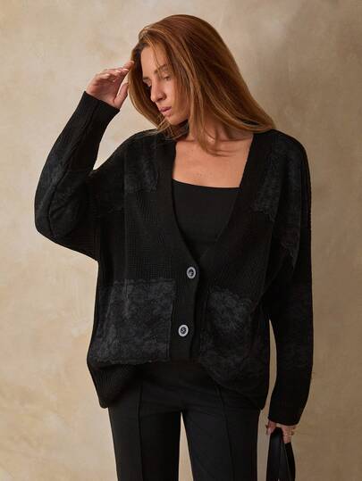 Pariaura Damen Knopfleiste vorne Spitzen Details schwarzer Cardigan Langarm und Oversize