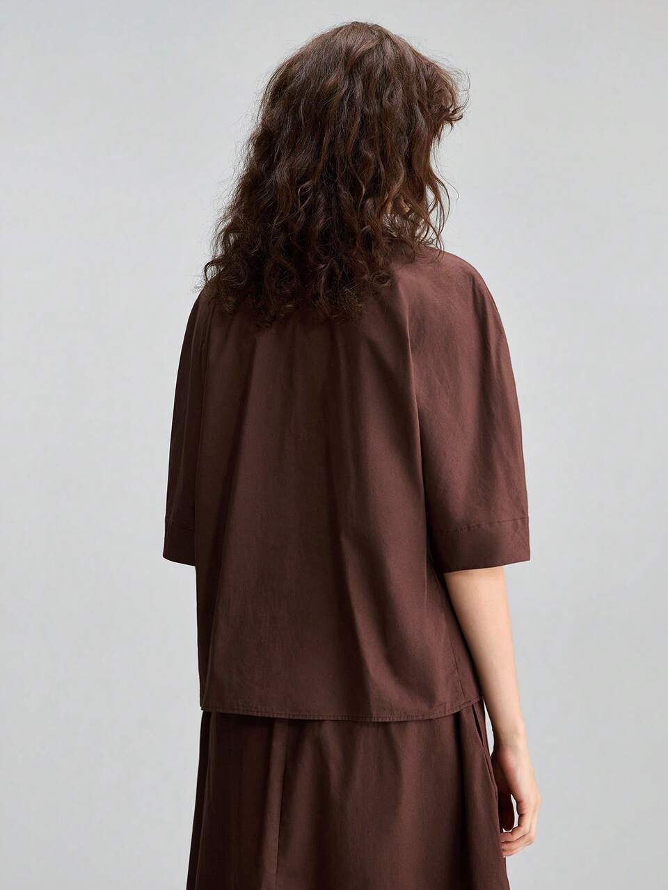2026SS Summer New Women's Blouse, Bestselling Solid Dark Brown Shirt, Puff Short Sleeve, Loose Fit, Button-Up Front, Round Neck, Design-Driven Old Money Style, Teacher Outfit, Vacation & Holiday Attire, Women's Office Wear, Woven Fabric, Professional Clothing, Independence Day, Tea Party, Women's Outing Wear, Casual Commute, Simple & Elegant, Urban Modern Fashion, Versatile Women's Top