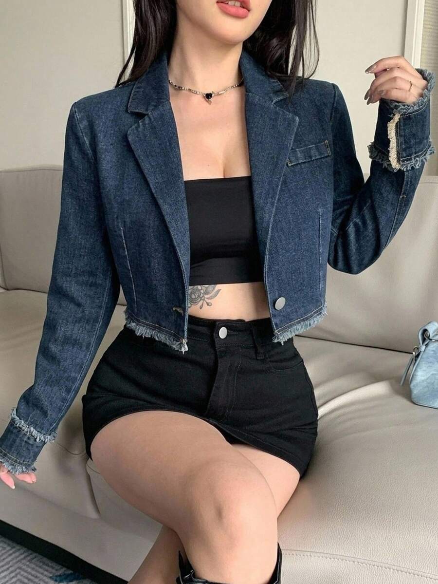DAZY 秋季女款寬鬆休閒街頭風牛仔夾克,附口袋與毛邊下擺,Y2K風格 - 中等水洗藍 - 查看 1