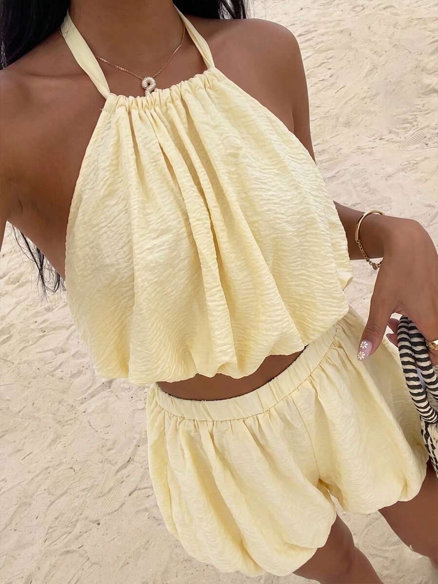 SHEIN Set Atasan Halter Neck dengan Potongan Lentera dan Celana Pendek dengan Potongan Lentera