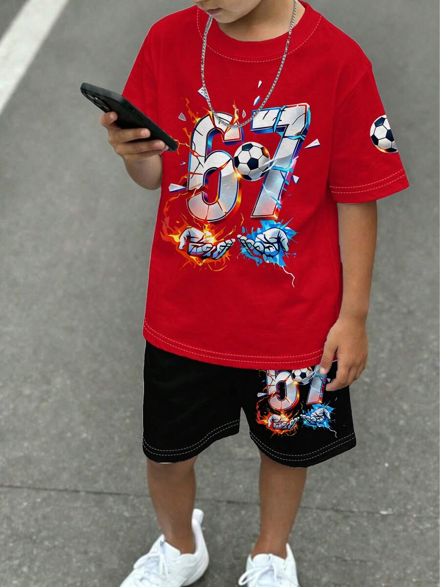 2026新款青少年男孩夏季足球印花短袖套裝,酷炫67號火焰閃電設計紅色T恤搭配黑色短褲2件組,帥氣休閒外穿,青少年男孩校園日常運動百搭風格,活力2件組 - 彩色 - 查看 1