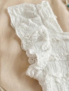 SHEIN 少女休闲度假家居拼接蕾丝纹理修身短款方领上衣，白色 - 杏色 - 查看 6