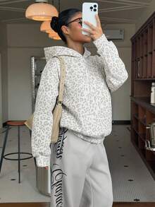 復古學院風美式豹紋青少年女孩休閒簡約寬鬆舒適無刷毛連帽衛衣，適合秋冬日常穿著 - 彩色 - 查看 5