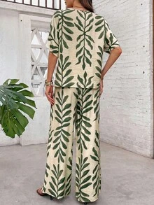 SHEIN Clasi 女款優雅V領長袖上衣與寬腿褲葉子印花兩件套 - 墨綠色 - 查看 2