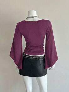 EgrlEra Deep V-Neck Sexy Mid-Length Sleeve Fitted T-Shirt - Red Violet - View 2
