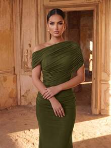 Aureia Gaun Bridesmaid Model Duyung dengan Hiasan Ruffle dan Lapisan Chiffon Elegan, Gaun Malam Formal Terjangkau untuk Tamu Pernikahan, Warna Hijau Zaitun, Musim Semi - Hijau Tentara - View 4