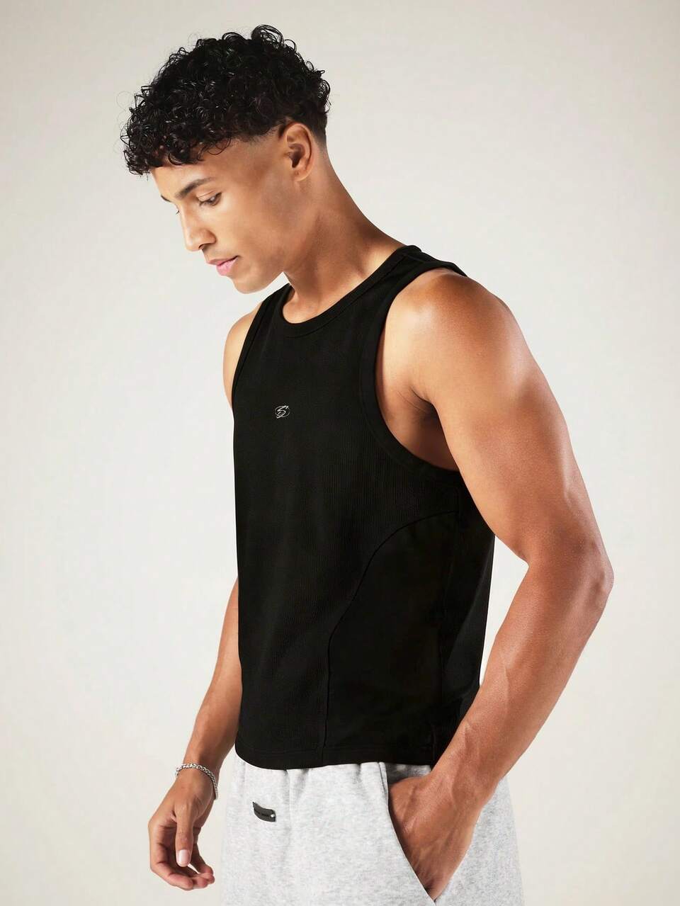 Ribbed Sleeveless Tank Top With Crew Neck And Small Logo Detail For Everyday Casual Summer Wear