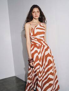 MOTF PREMIUM VESTIDO MIDI ASIMÉTRICO DE HOMBRO VACÍO CON ESPALDA DESCUBIERTA Y RAYAS, PRIMAVERA/VERANO - Color caoba - Ver 6