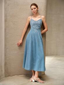 MOTF PREMIUM WOMEN'S CONTRAST LACE WAIST-CINCHED SPAGHETTI STRAP DENIM DRESS - Light Wash - View 7