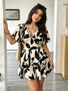 Vionelle Plus Size Women's Black Leaf Print V-Neck Cinched Waist Wide Leg Jumpsuit - Apricot - View 3