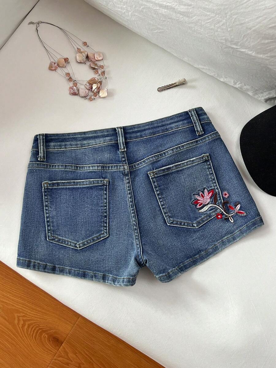Elamini 女款春夏度假戶外通勤花卉刺繡四季通用淺藍色多口袋牛仔短褲 - 淺色水洗藍 - 查看 1