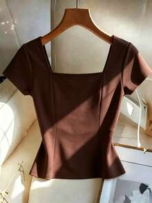 Franclia Plus Size Women's Metal Flower Button Design Short Sleeve Fashion T-Shirt - Coffee Brown - View 2
