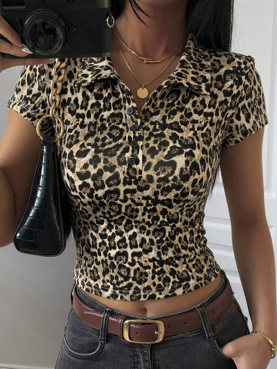 DAZY 女款翻領短袖修身底層性感休閒套頭街頭風圖案T恤 - 彩色 - 查看 1
