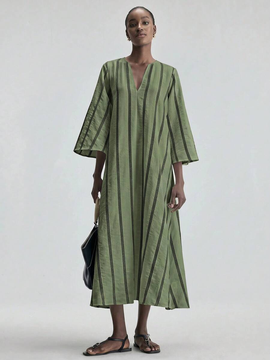 Ontre 2026SS新款女款長洋裝,條紋編織面料開衩洋裝,度假風,假日穿搭,節慶服飾,女款洋裝七分袖V領,簡約優雅都市現代百搭通勤教師女款外出穿著夏季假日穿搭女款度假穿搭女款休閒洋裝女款沙灘穿搭長款婚禮賓客洋裝派對洋裝優雅洋裝時尚設計大A字茶會浪漫約會穿搭女裝舒適面料寬鬆版型時尚百搭熱銷女款長洋裝 - 軍綠色 - 查看 1