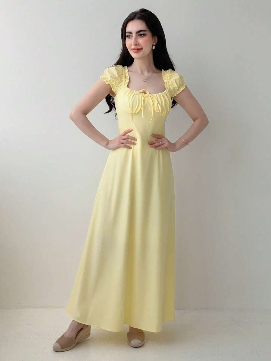Yasmeen Edit Yasmeen Edit PoPoHouse 女士优雅连衣裙,纯色波西米亚度假风,低领露肩设计,后背系带细节,打造休闲宽松的沙滩裙造型,适合春夏及各种场合。 - 黃色 - 查看 1