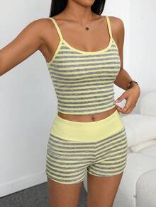 SHEIN PETITE Bộ đồ nữ mặc thường ngày phong cách tối giản đi du lịch, áo cami phối màu sọc và quần short - Màu vàng - Xem 6
