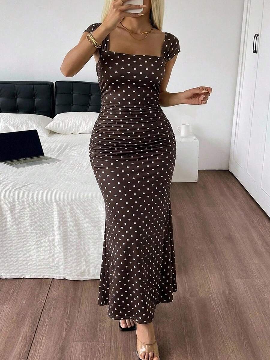 SHEIN EZwear 大码女士波点荷叶边优雅度假连衣裙 - 棕色 - 查看 1