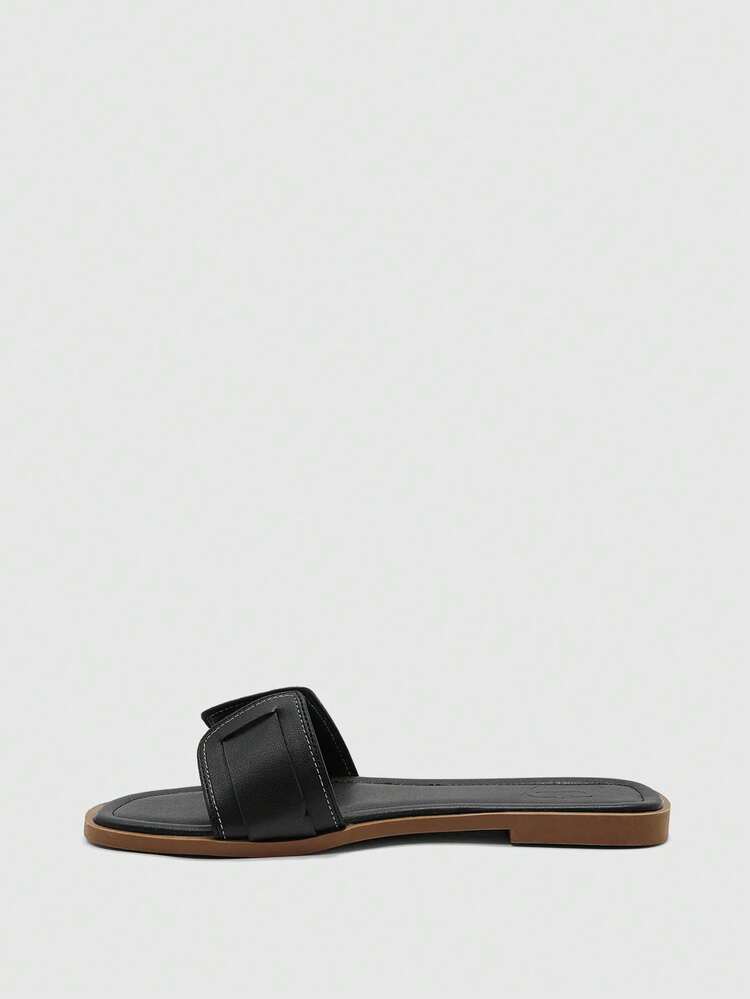 CUCCOO BIZCHIC Summer New Black Beach Vacation Casual Ladies Flat Sandals