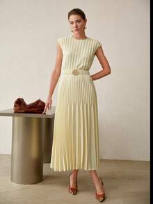 MOTF PREMIUM SPRING/SUMMER ELEGANT METAL BUCKLE BELTED PLEATED DRESS - Yellow - View 8