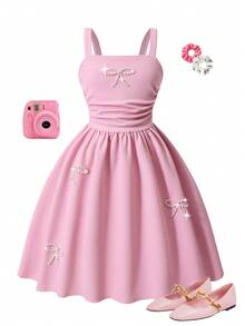 SHEIN Elladie kids 女童优雅纯色3D珍珠蝴蝶结吊带裙，腰部褶皱设计，新款春夏款，适合外出、聚会、旅行、度假 - 粉色 - 查看 3