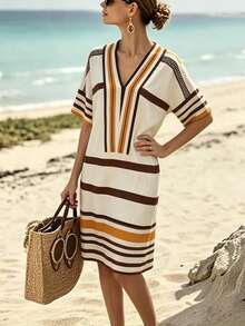 SHEIN Holidaya 女士波西米亚风印花V领长裙，宽松版型，适合度假、海滩、派对、休闲度假：海滩、海岛、泳池派对、海滨旅行。/波西米亚主题：音乐节、艺术市集、活动。日常休闲穿着：购物、下午茶、周末郊游、短途旅行 - 杏色 - 查看 4