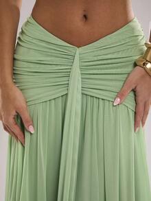 SHEIN BAE Spring/Summer Women's Casual Vacation Green Bandeau Ruched Top With Waist Ruched Long Skirt Elegant Solid Color Green 2-Piece Set, Suitable For Beach Vacation, Beach Holiday, Sisters Casual Vacation Green Set, Elegant Long Set - Green - View 5