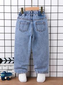 SHEIN Genkimix Kids 小男孩卡通熊印花直筒牛仔褲，夏季新品，休閒街頭風復古長褲，水洗破洞做舊工藝，彈性舒適腰帶，趣味字母皇冠印花設計，寬鬆休閒百搭版型，兒童節適用，適合早午餐約會畢業派對度假海灘週末出遊日常旅行聚會通勤度假氛圍休閒童裝牛仔褲 - 淺色水洗藍 - 查看 3