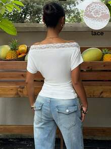 Muchica Kaos Rajut Bergaris Model Off Shoulder dengan Detail Kerut untuk Wanita, Koleksi Musim Semi/Panas - Putih - View 2