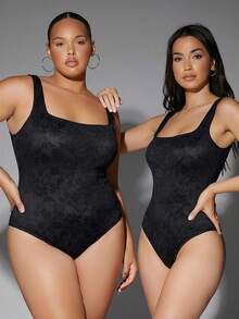 Silquee Bodysuit Wanita Seksi Berenda Modis Serbaguna dengan Leher Persegi - Hitam - View 3
