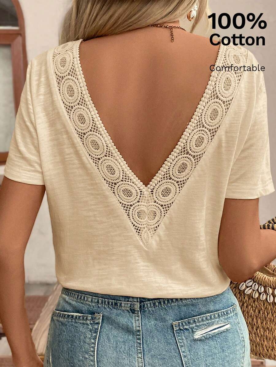 SHEIN Frenchy 夏季婚禮季露背蕾絲拼接上衣 T-shirt 必備款 夏季套裝 法式風格 - 杏色 - 查看 1