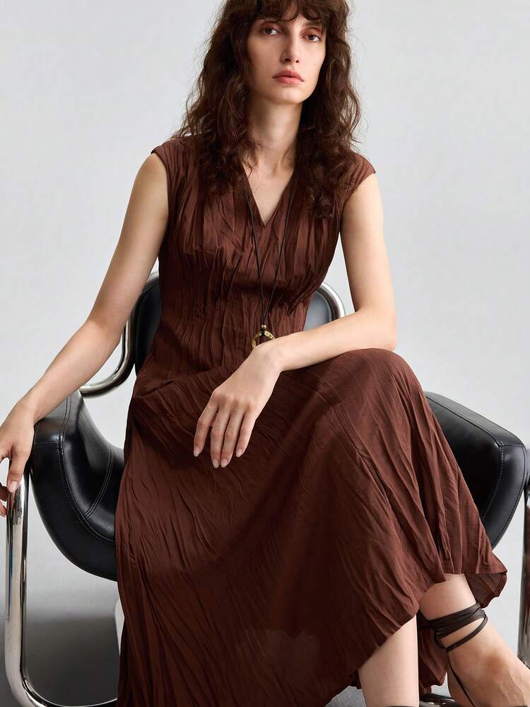 2026SS Summer New Women's Long Dress, Bestselling Solid Dark Brown Sleeveless Striped Pleated Waist-Cinched Fitted V-Neck Design, Old Money Style, Teacher Outfit, Vacation Holiday Attire, Women's Office Wear, Woven Fabric, Independence Day Tea Party, Women's Outing Casual Commute, Simple Elegant Urban Modern Fashion Versatile Women's Long Dress