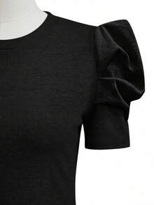 Editum Blusa roja de cuello redondo con mangas de pétalo - Negro - Ver 3