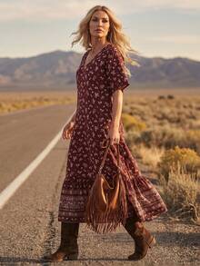 LanaWest Damen Lässig Kleines Blumenmuster V-Ausschnitt Rüschensaum Maxikleid - Rot - Übersicht 3