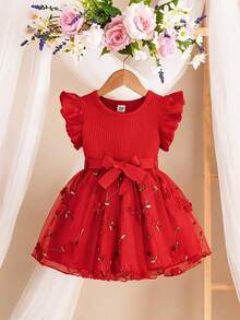 SHEIN Vestido elegante y dulce de punto acanalado rosa con manga corta de casquillo para niñas bebé, con vestido de malla floral 3D y cinturón de cintura, lindo conjunto elegante de verano para vacaciones y fiestas - Rojo - Ver 4