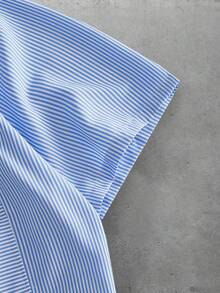 GENTILAND Camisa de manga corta a rayas azul pizarra para hombre, corte holgado con detalle bordado - Azul - Ver 5