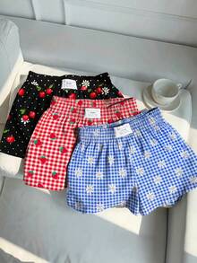 SHEIN EZwear 3件套女士休闲舒适多巴胺雏菊蓝格子短裤、多巴胺草莓红格子短裤、黑色波点樱桃短裤，梭织面料，适合日常穿着、通勤、约会、派对、秋冬夏三季、圣诞节、新年、感恩节、婚礼、海滩、毕业典礼、时尚、优雅、休闲、外出、约会、预订、通勤、闪亮、情人节、优雅、度假、休闲、Y2K、外出、毕业典礼 - 彩色 - 查看 6