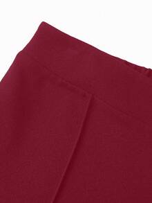 Sweetra Celana Panjang Wanita Model Kaki Lebar dengan Desain Gesper Logam di Pinggang - Burgundy - View 3